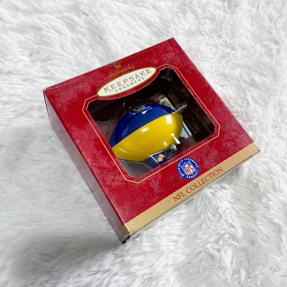 🏟 Hallmark St. Louis Rams NFL Keepsake Ornament - Picture 1 of 3